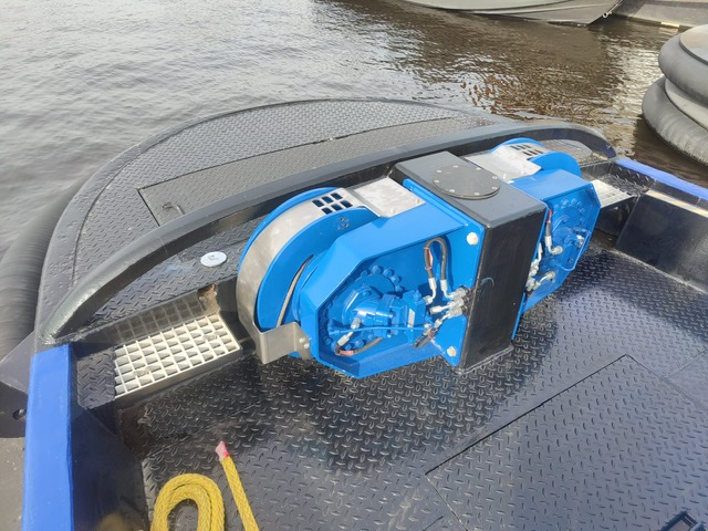 Compact, safe and powerful winches